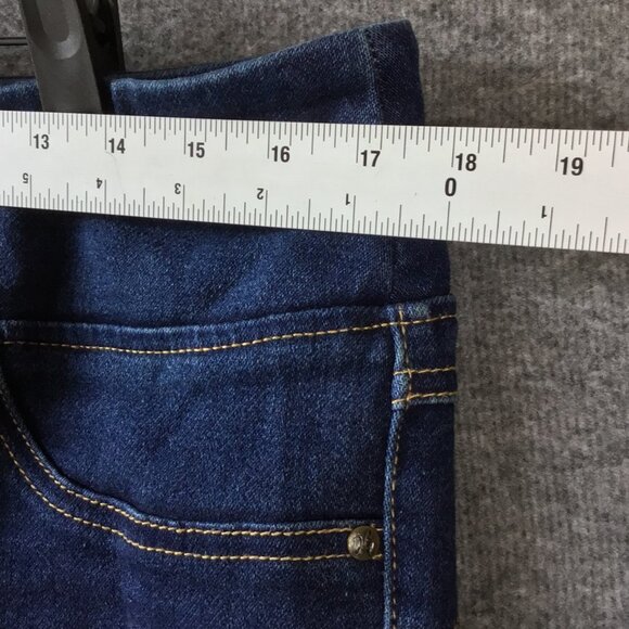 DG2 by Diane Gilman Dark Wash Comfort Waist Jeans Size Jeans LT/Large Tall - Picture 3 of 8